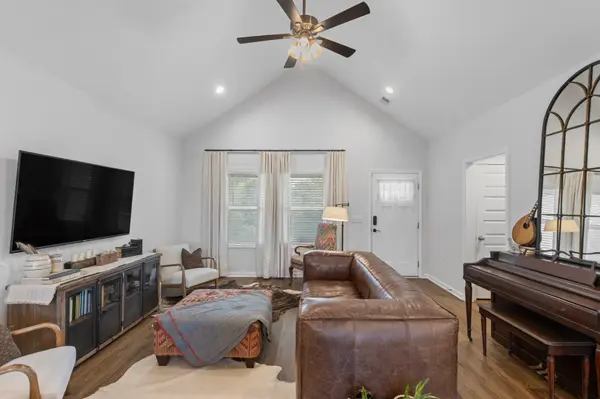 2243 Lambert Dr, Westmoreland, TN 37186