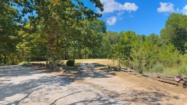 25940 Farm Road 1070, Seligman, MO 65745