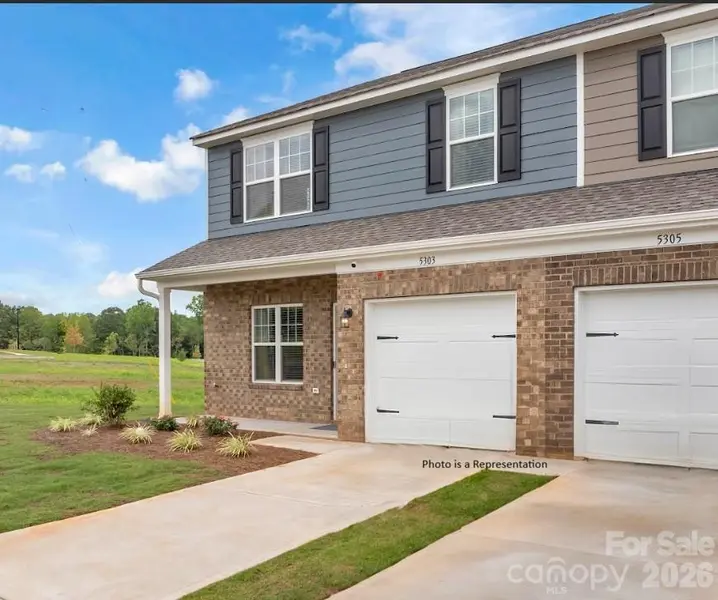 4166 Olympus AVE #0201, Gastonia, NC 28052