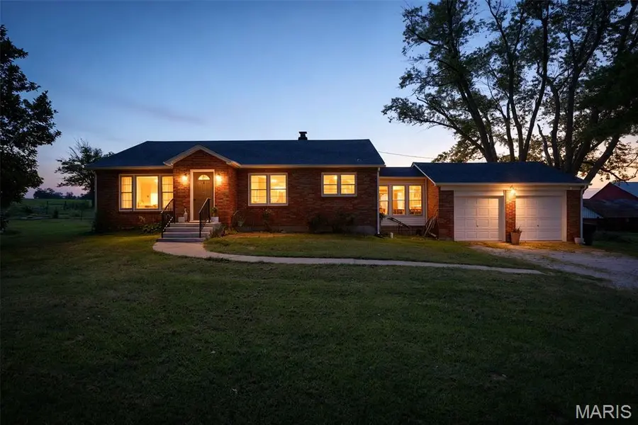 5808 & 5802 Highway F, Farmington, MO 63640