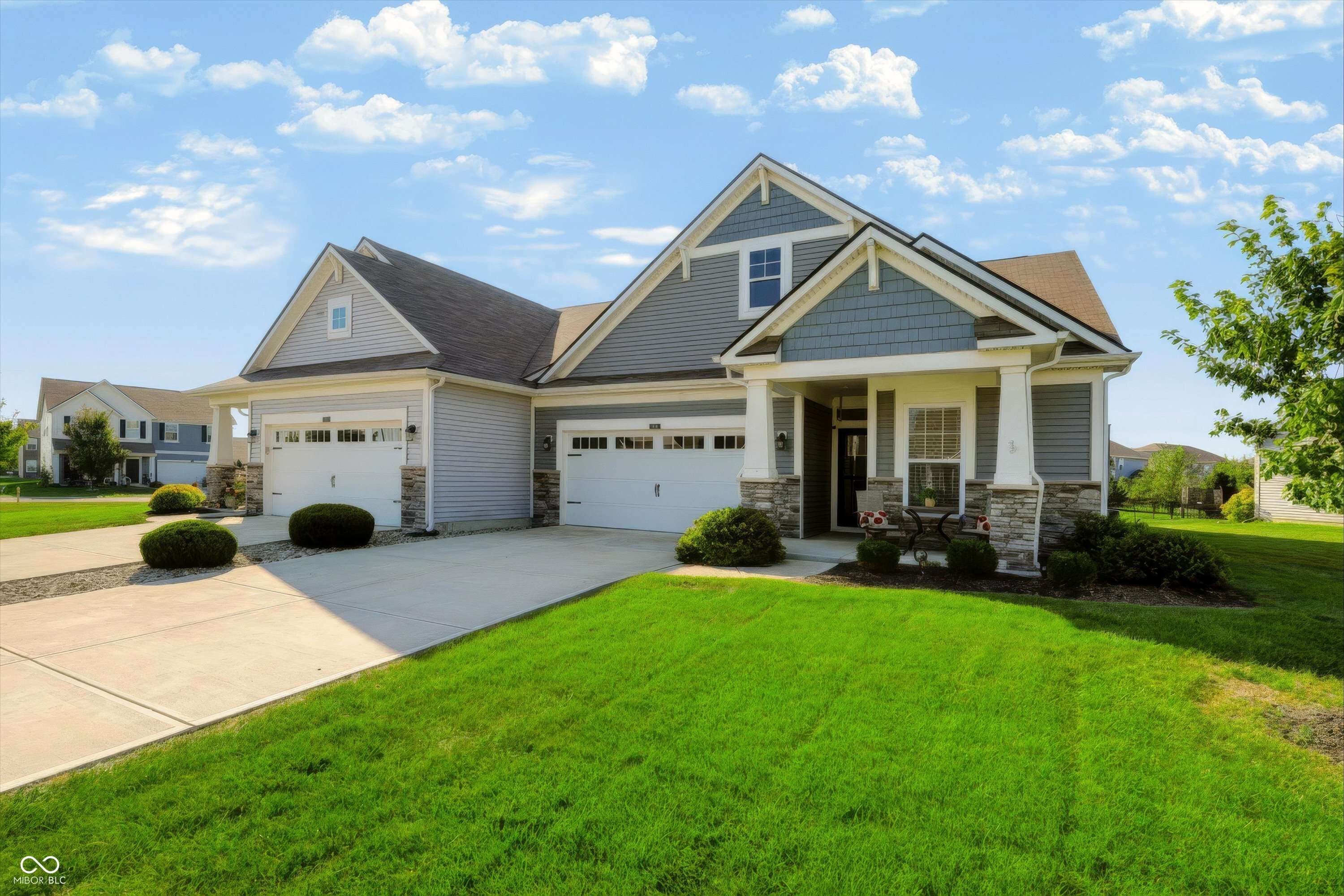 6641 Red Barn DR, Whitestown, IN 46075