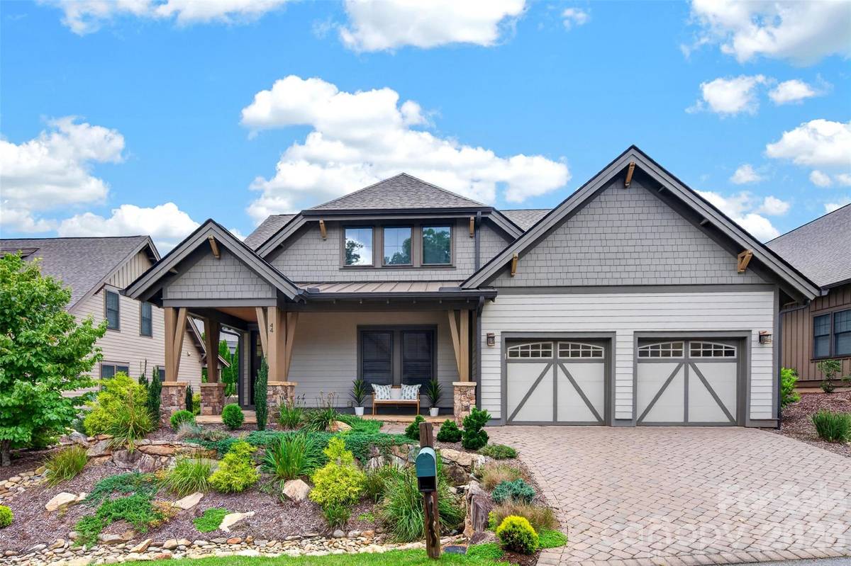 44 Stills Creek LOOP, Fairview, NC 28730