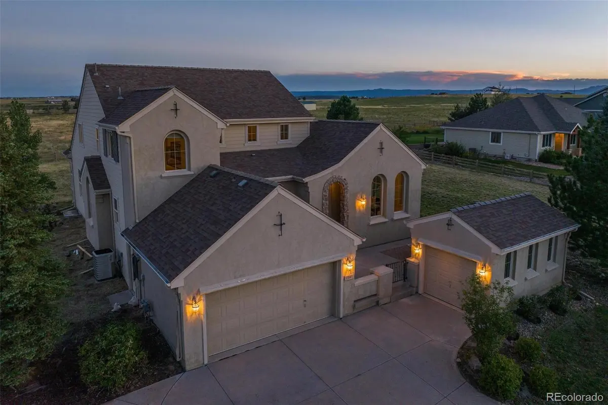 2385 Eastview DR, Castle Rock, CO 80104