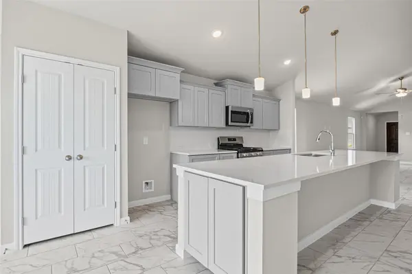 229 Ironshoe TRL, Liberty Hill, TX 78642