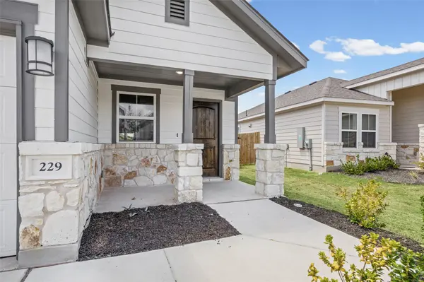 229 Ironshoe TRL, Liberty Hill, TX 78642