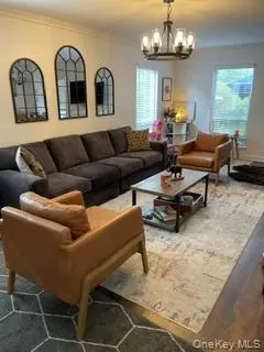 72 The Rise, Warwick, NY 10990