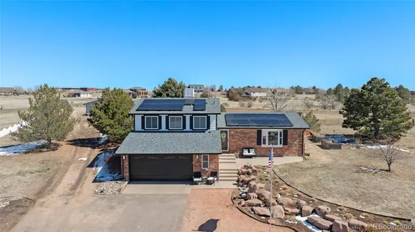 40 S De Gaulle ST, Aurora, CO 80018