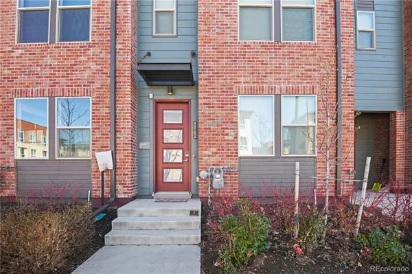 8962 E 47th AVE, Denver, CO 80238