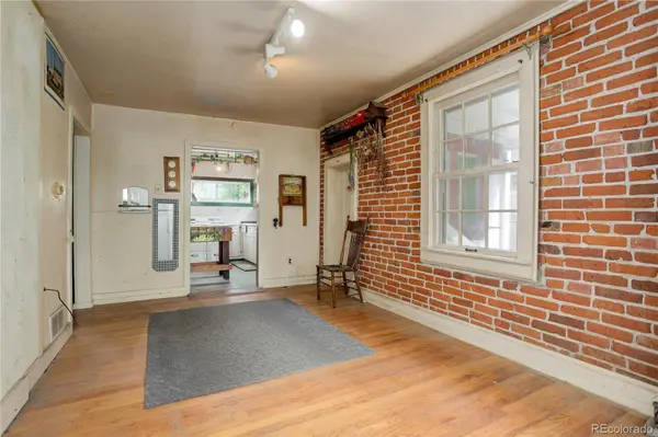 2040 S Pearl ST, Denver, CO 80210