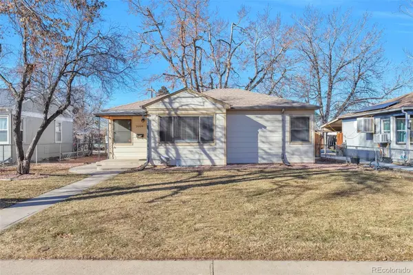 2069 Newark ST, Aurora, CO 80010