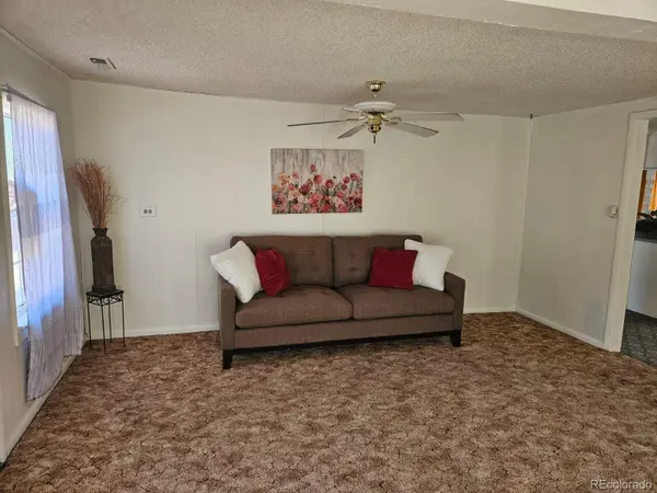211 Sigler AVE, Boone, CO 81025