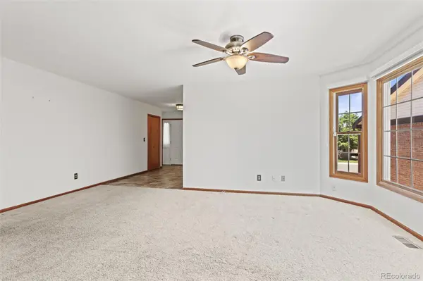 9028 Greenspointe LN, Highlands Ranch, CO 80130