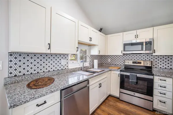 11982 E Cornell CIR, Aurora, CO 80014