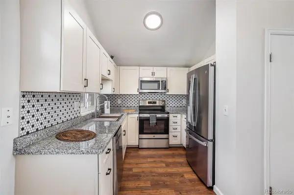 11982 E Cornell CIR, Aurora, CO 80014