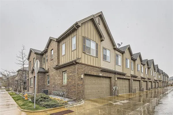 552 E Dry Creek PL, Littleton, CO 80122