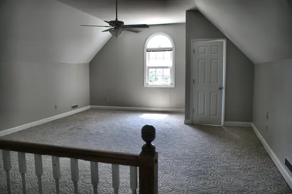 1019 Hilton Ln, Castalian Springs, TN 37031