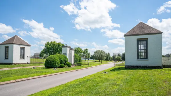 108 Ridgeview Drive, Shelbyville, TN 37160