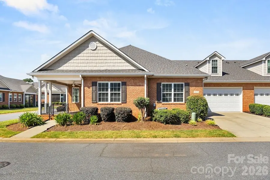 8379 Glacier DR, Denver, NC 28037