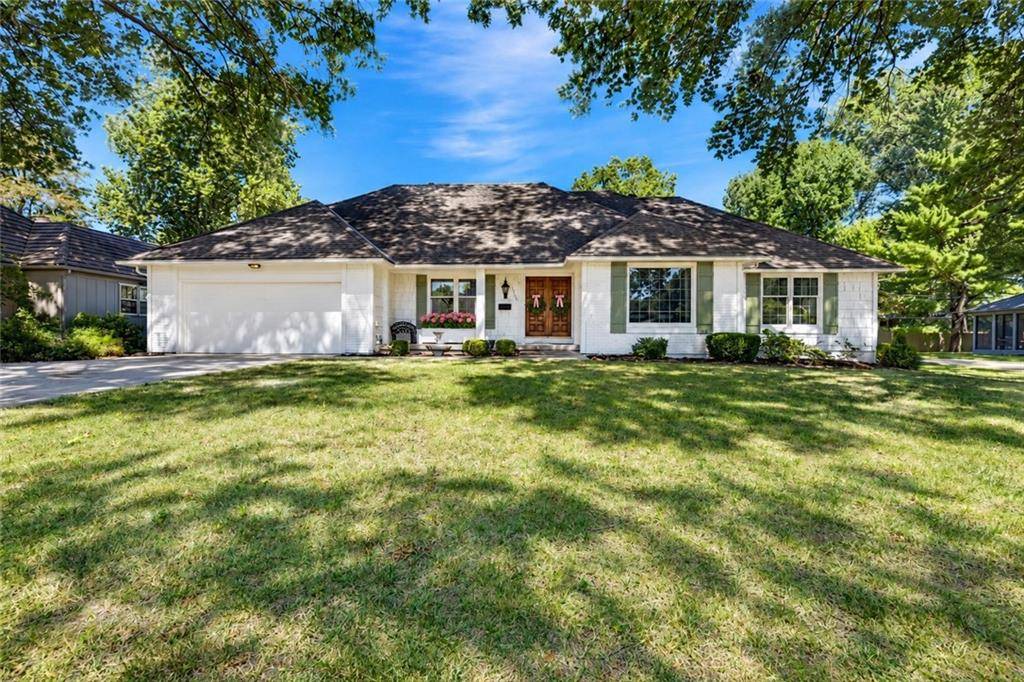 5000 W 97th TER, Overland Park, KS 66207