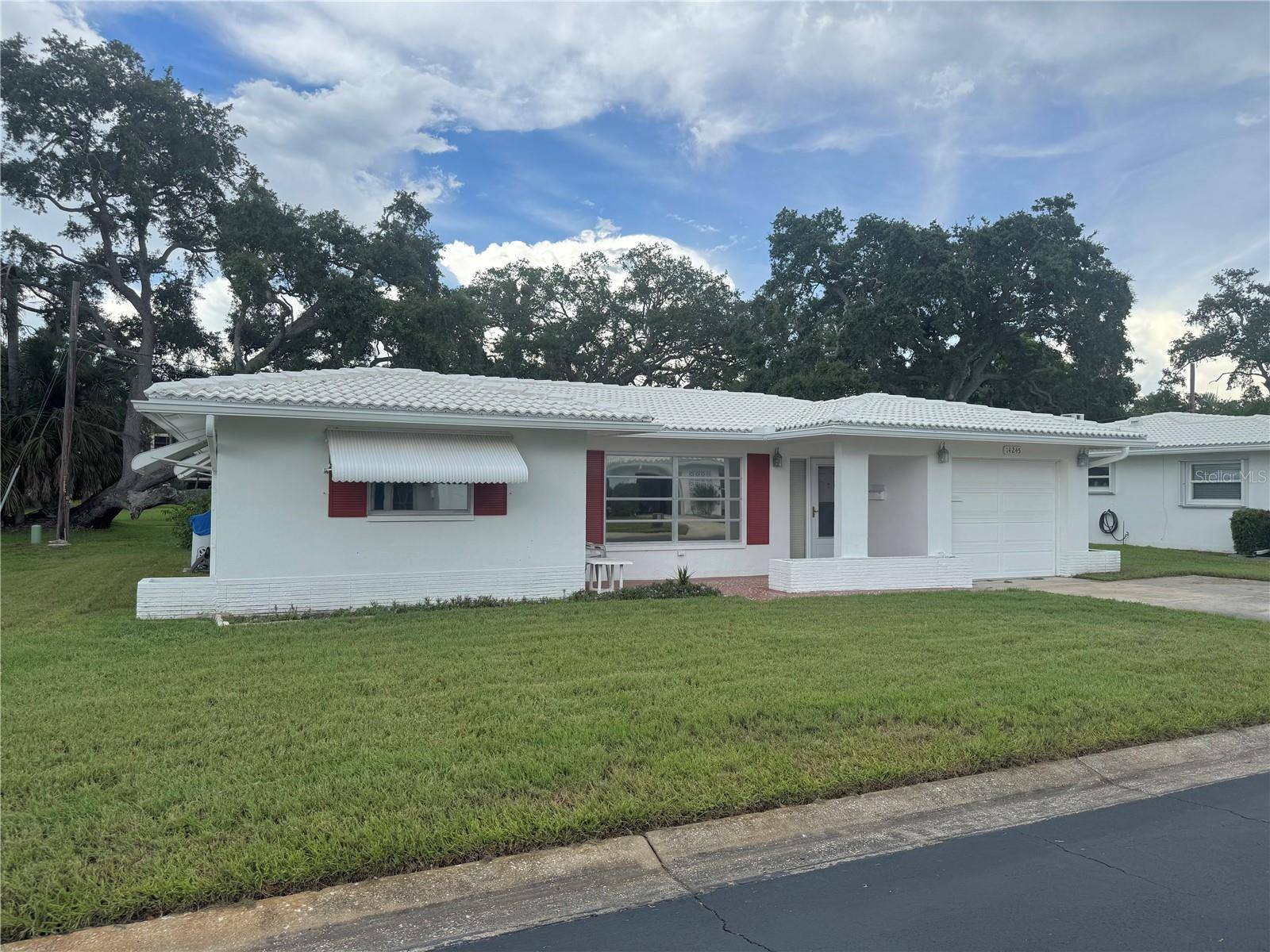 14245 93RD AVE, Seminole