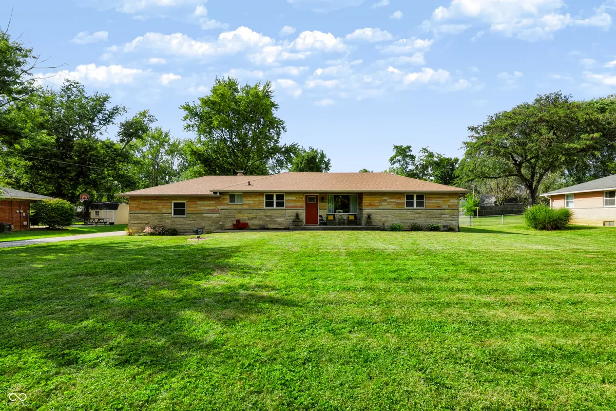 4326 Starlight DR, Indianapolis, IN 46239