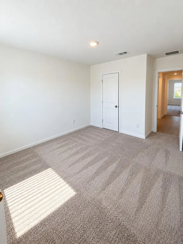 127 Jura PASS, Kyle, TX 78640