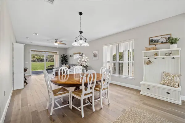 210 Crockett LN, Georgetown, TX 78633