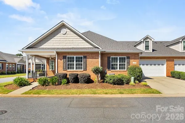 8379 Glacier DR, Denver, NC 28037