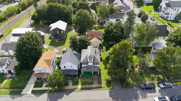405 Cleveland ST, Olyphant, PA 18447