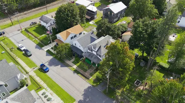 405 Cleveland ST, Olyphant, PA 18447