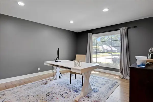 5000 W 97th TER, Overland Park, KS 66207