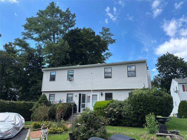 3B Park Manor CT, Glen Cove, NY 11542