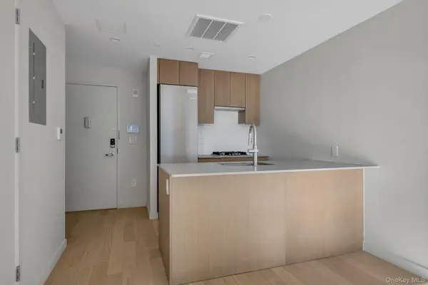 13102A 40th RD #9D, Flushing, NY 11354