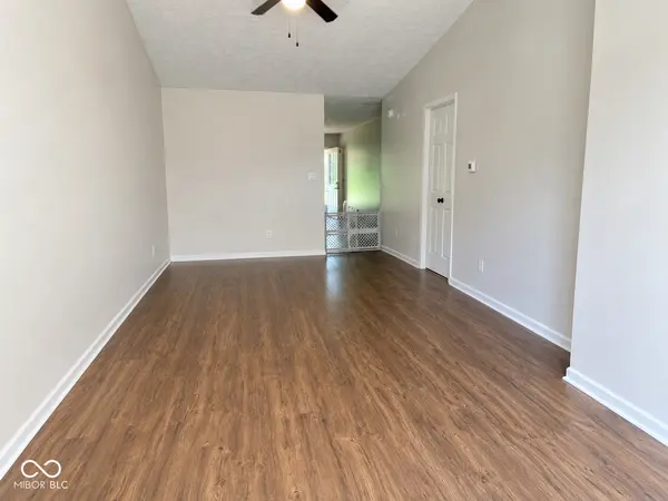 2184 Galaxy DR, Franklin, IN 46131