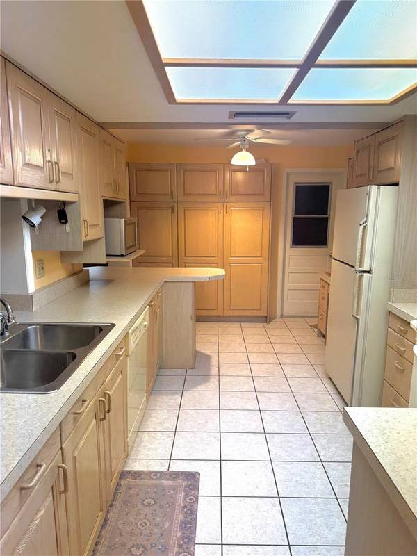 14245 93RD AVE, Seminole, FL, 33776 photo 10
