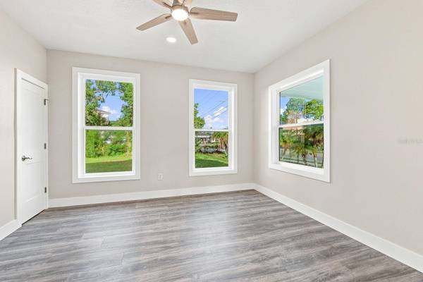 112 E MARTIN LUTHER KING JR DR, Tarpon Springs, FL, 34689 photo 10