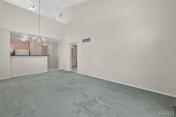 10427 Tiffany Village CT, St Louis, MO 63123