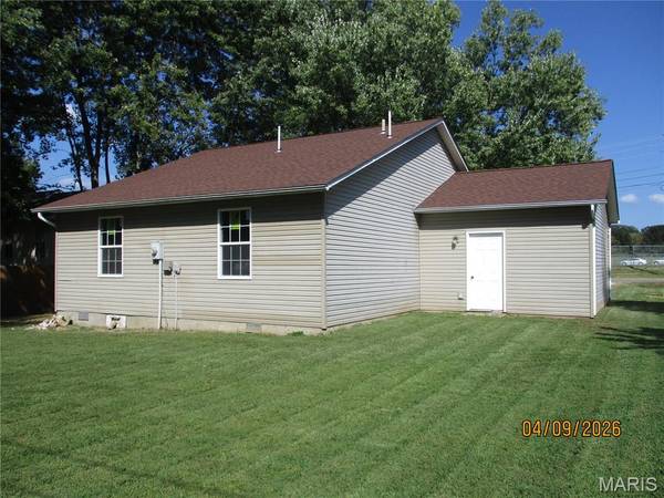 704 Shenandoah AVE, Cuba, MO 65453
