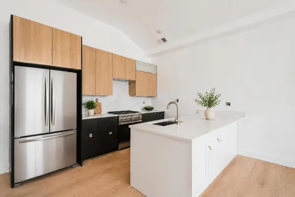 5302 S Prairie AVE, Chicago, IL 60615