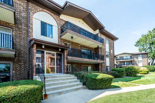 5237 JAMES LN #1217, Crestwood, IL 60418