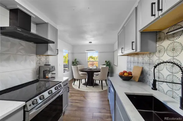 3121 S Tamarac DR #201J, Denver, CO 80231