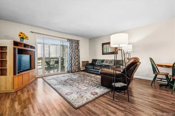 350 S Clinton ST #4A, Denver, CO 80247