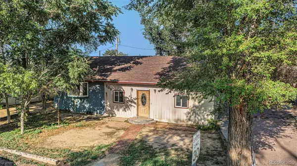 209 James ST, Avondale, CO 81022