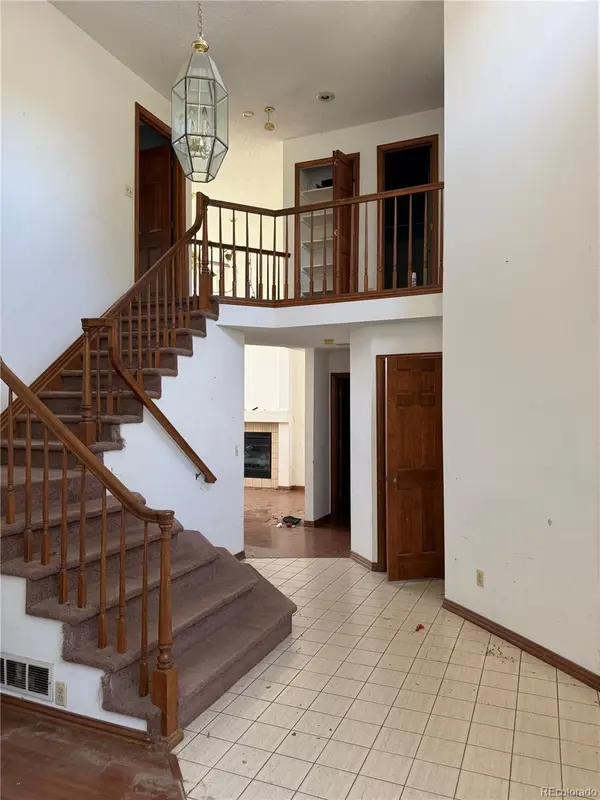 2221 S Moline CT, Aurora, CO 80015