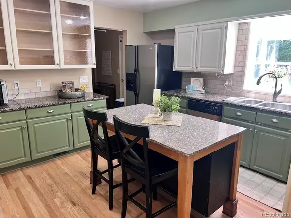 626 W Davies WAY, Littleton, CO 80120