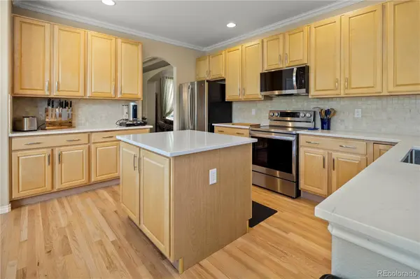 1706 Peridot CT, Castle Rock, CO 80108