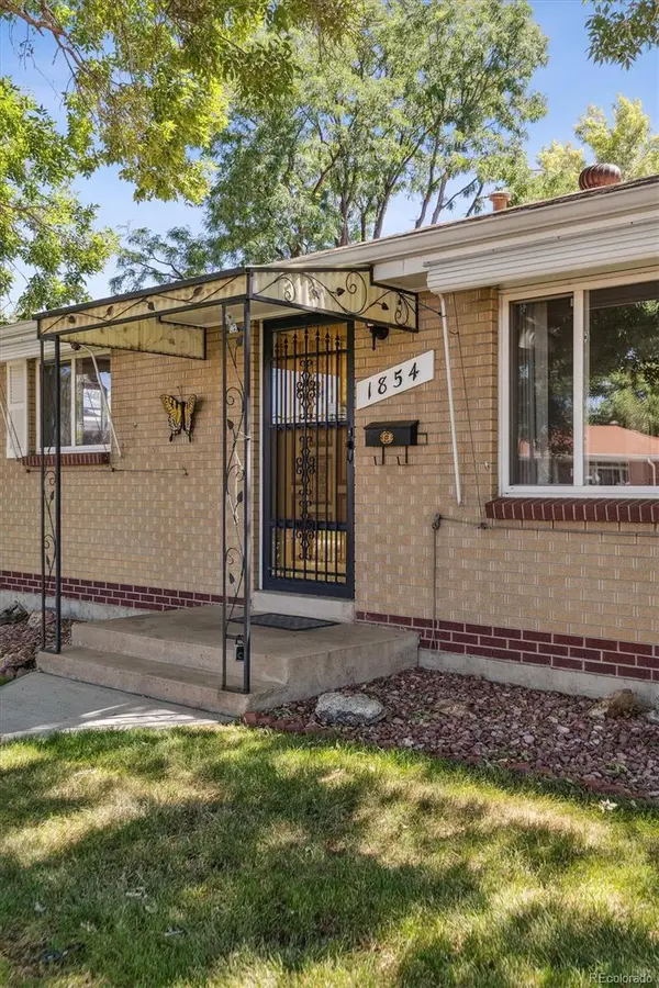1854 S Eliot ST, Denver, CO 80219
