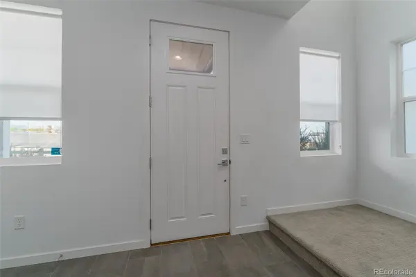 9025 Southurst ST, Highlands Ranch, CO 80129
