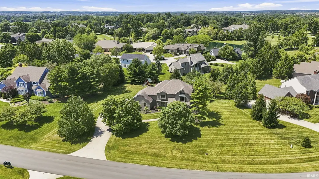 2312 Sycamore Hills DR, Fort Wayne, IN 46814