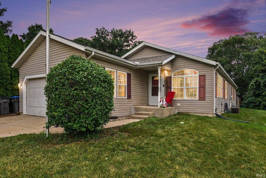 3608 Naples CT, Elkhart, IN 46514-9021